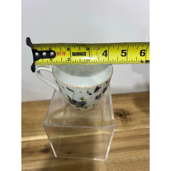 Vintage Tea cup & Saucer; Floral Violet Gold Rim - Picture 13 of 14